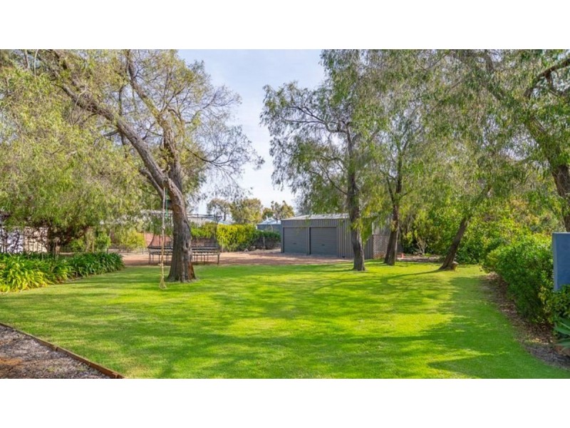 22 Klaehn Crescent, Yalyalup WA 6280