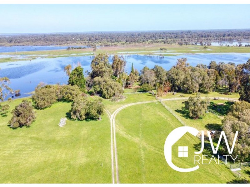 60 Sherwood Crs, Broadwater WA 6280