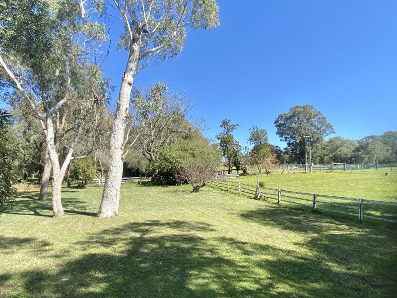 60 Sherwood Crs, Broadwater WA 6280