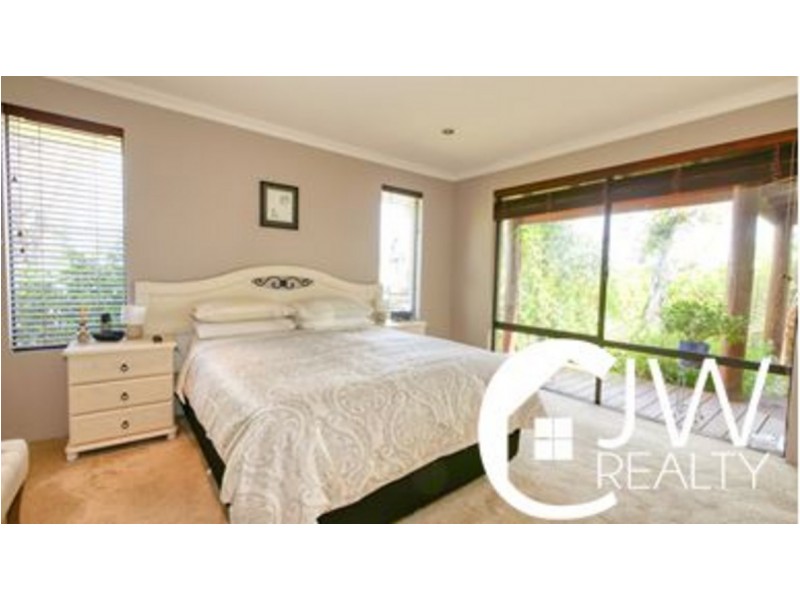 8 Marsupial Bend, Broadwater WA 6280