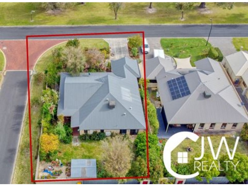8 Marsupial Bend, Broadwater WA 6280