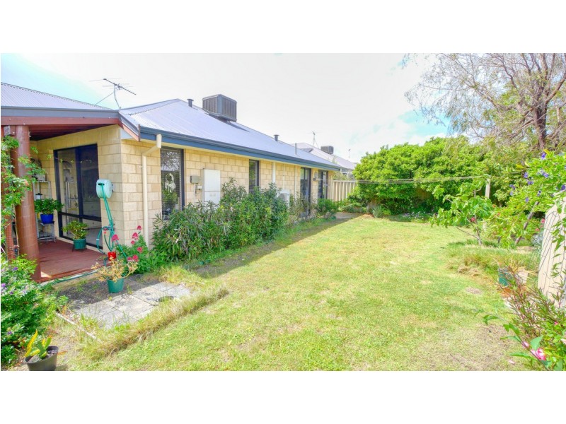 8 Marsupial Bend, Broadwater WA 6280