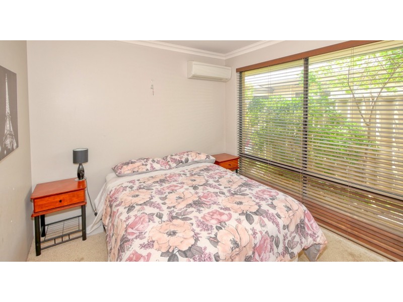 8 Marsupial Bend, Broadwater WA 6280