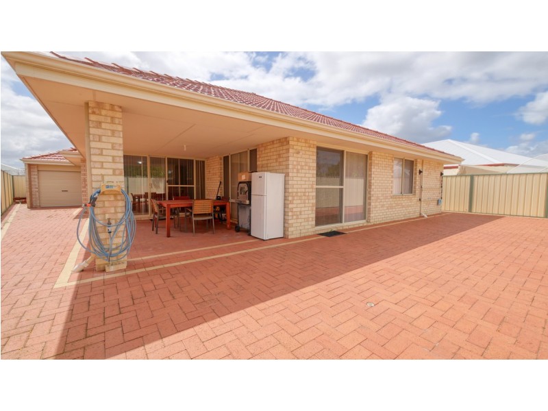 4 Mary Road, Yalyalup WA 6280