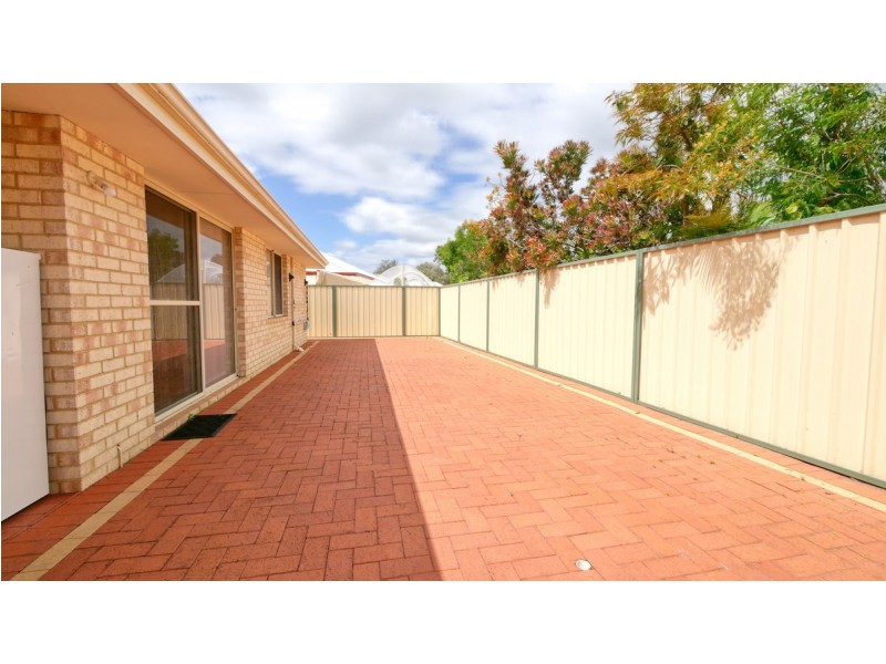 4 Mary Road, Yalyalup WA 6280