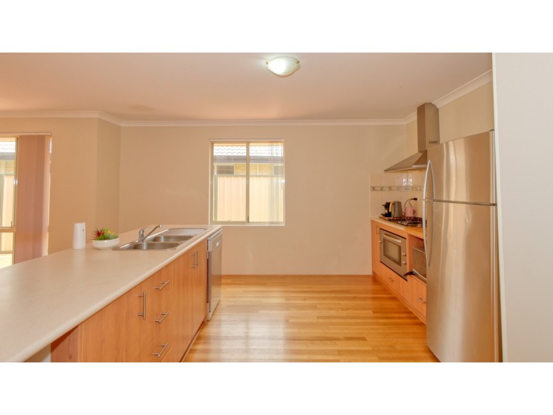 4 Mary Road, Yalyalup WA 6280