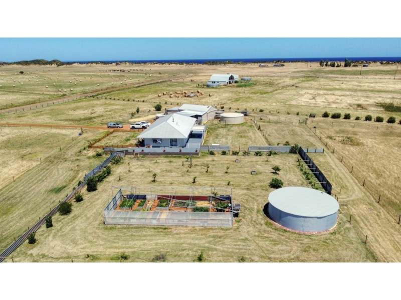 88 Edwards Road, Stirling Estate WA 6271