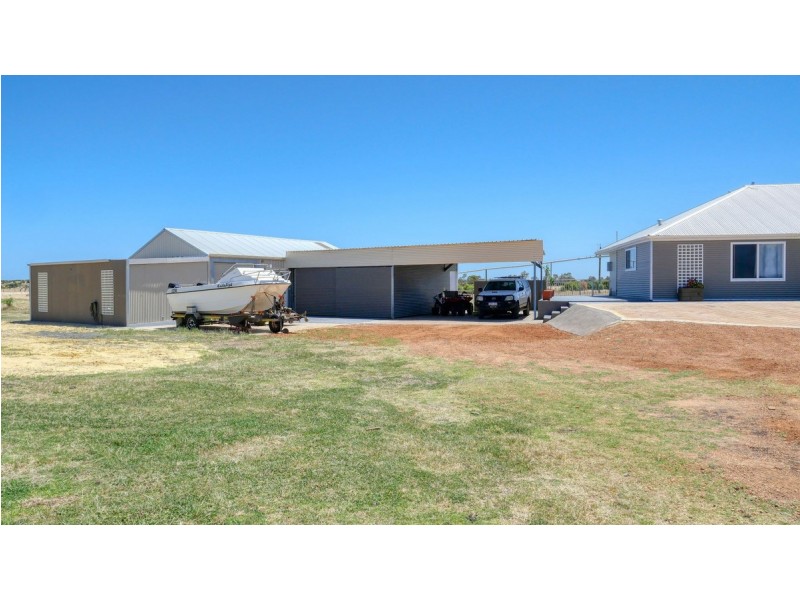 88 Edwards Road, Stirling Estate WA 6271