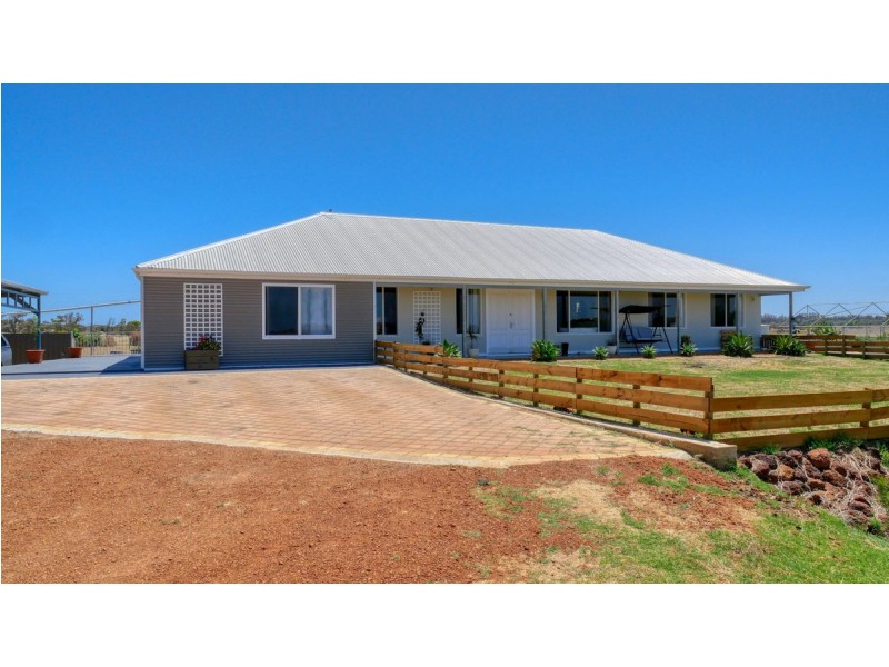 88 Edwards Road, Stirling Estate WA 6271