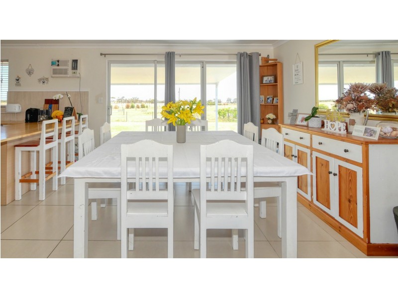 88 Edwards Road, Stirling Estate WA 6271