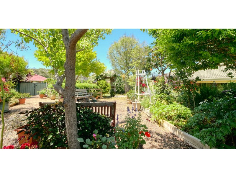 7 Shelduck Court, Broadwater WA 6280