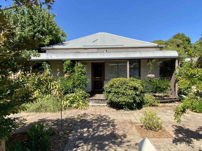 69 WARREN Road, Nannup WA 6275