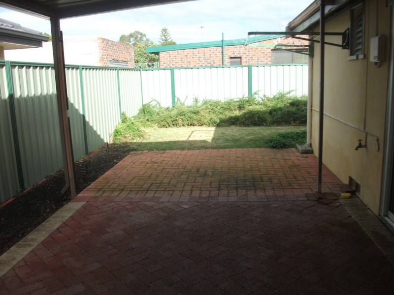 16 Pegus Street, Thornlie WA 6108