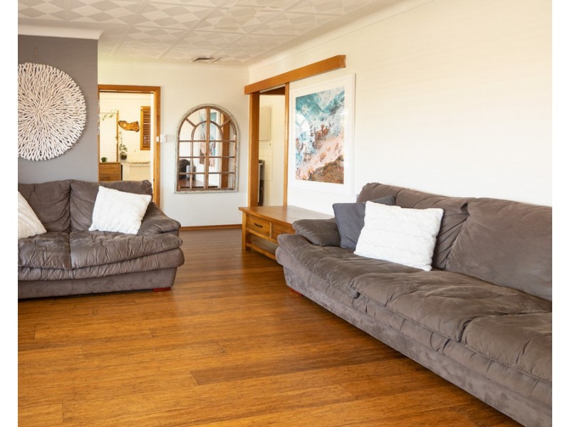 26 Johnston Avenue, West Busselton WA 6280