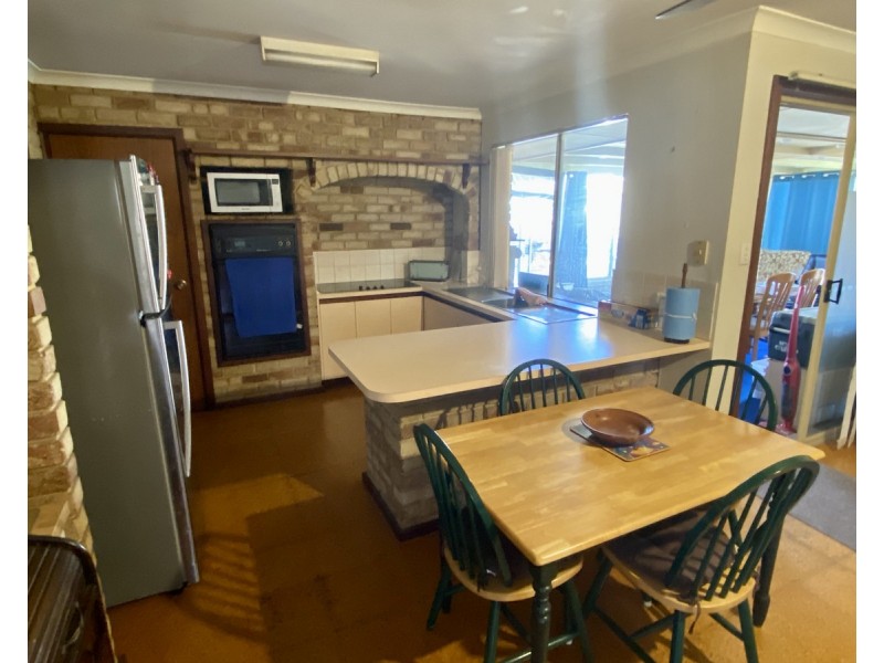 13 Johnston Avenue, West Busselton WA 6280