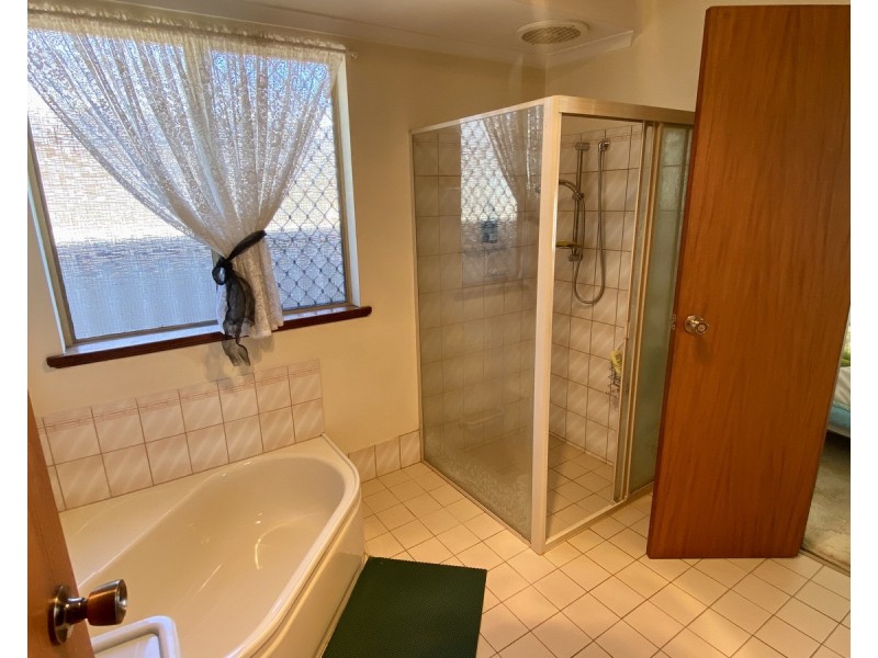 13 Johnston Avenue, West Busselton WA 6280