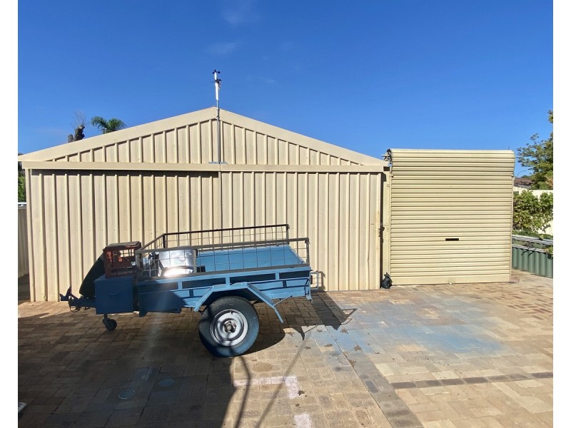 13 Johnston Avenue, West Busselton WA 6280