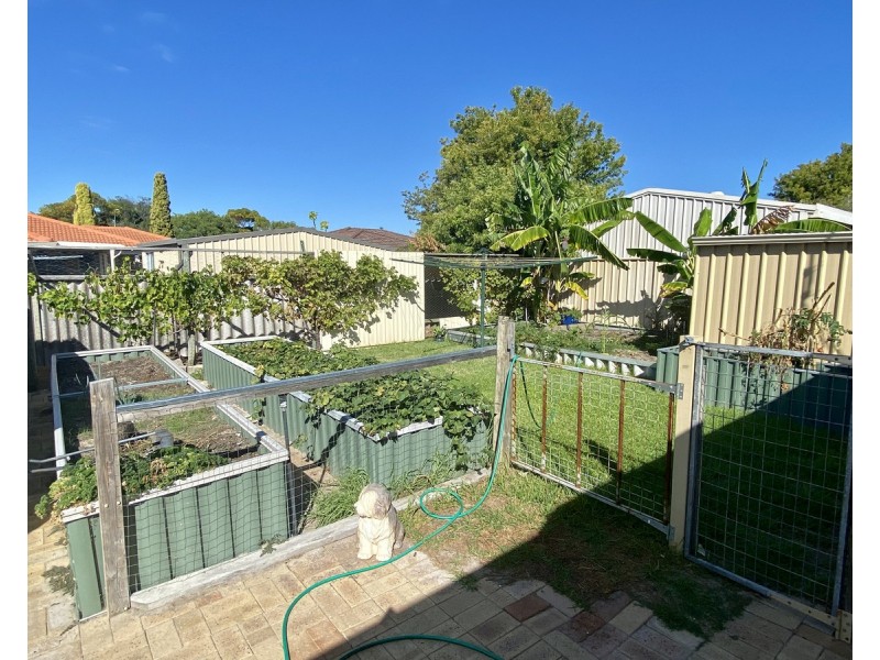 13 Johnston Avenue, West Busselton WA 6280