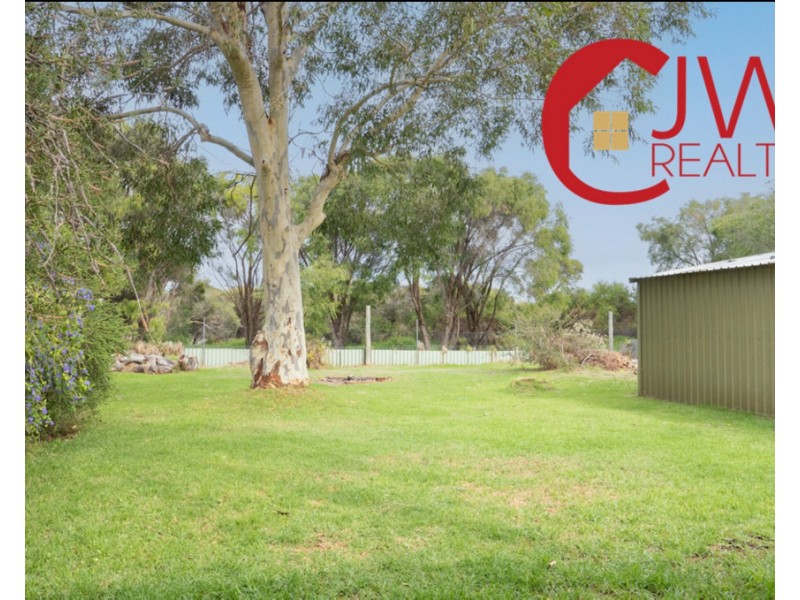 2 Backhouse Street, West Busselton WA 6280