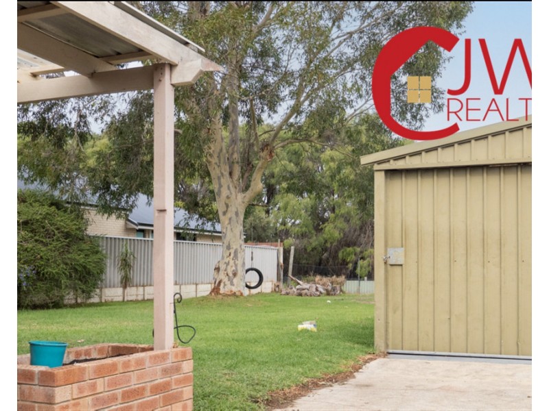 2 Backhouse Street, West Busselton WA 6280
