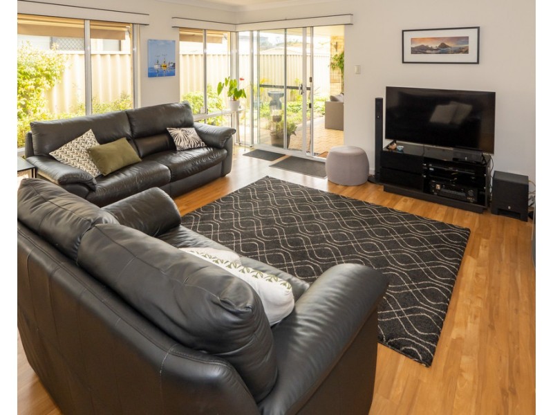 2 Koel Way, Broadwater WA 6280