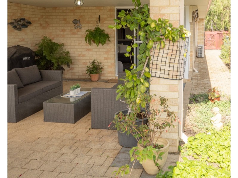 2 Koel Way, Broadwater WA 6280