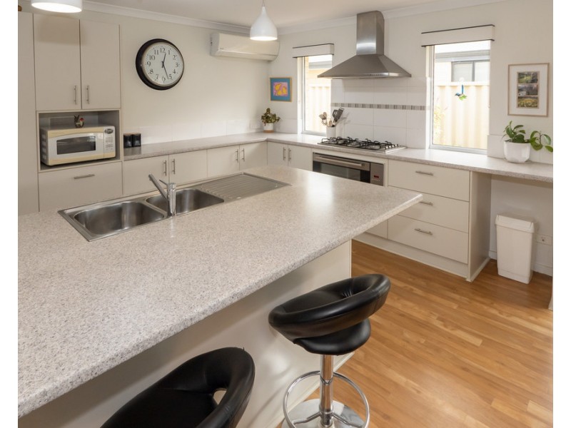 2 Koel Way, Broadwater WA 6280