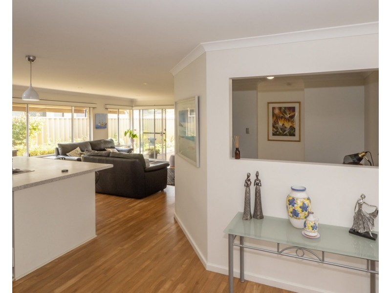 2 Koel Way, Broadwater WA 6280