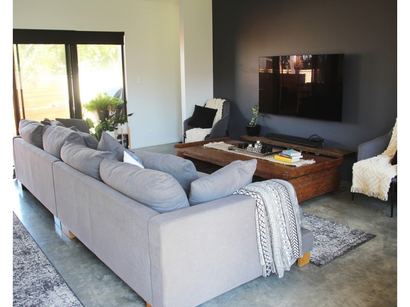 68A Fairbairn Road, Busselton WA 6280