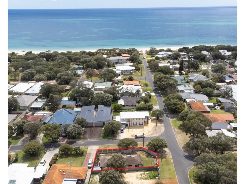 2 Diedre Street, Broadwater WA 6280