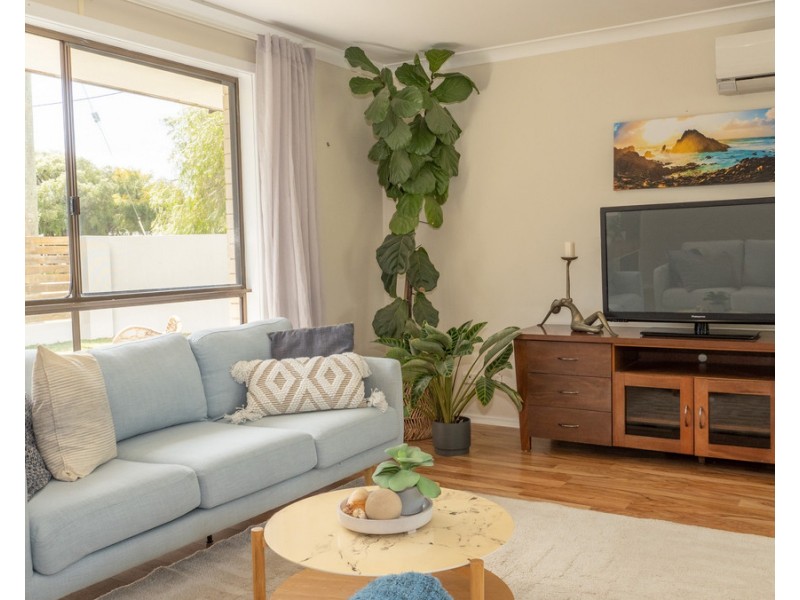 2 Diedre Street, Broadwater WA 6280