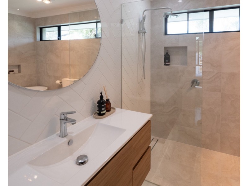 2 Diedre Street, Broadwater WA 6280