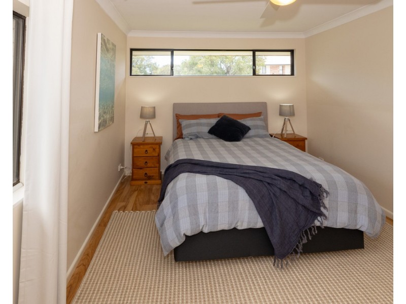 2 Diedre Street, Broadwater WA 6280