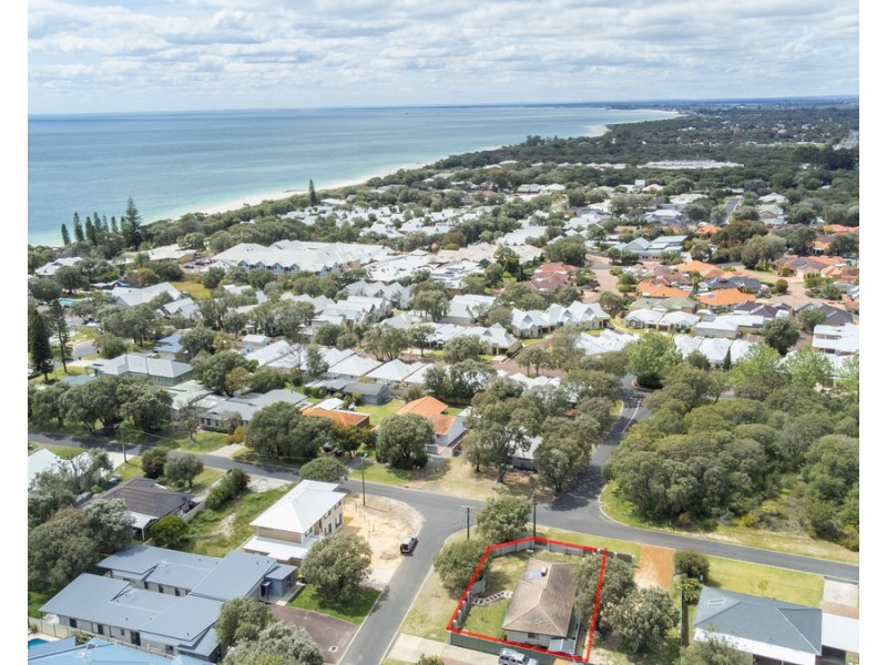 2 Diedre Street, Broadwater WA 6280