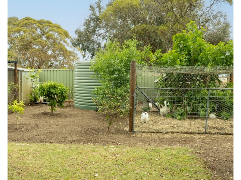 6 EDWARDS Road, Stirling Estate WA 6271