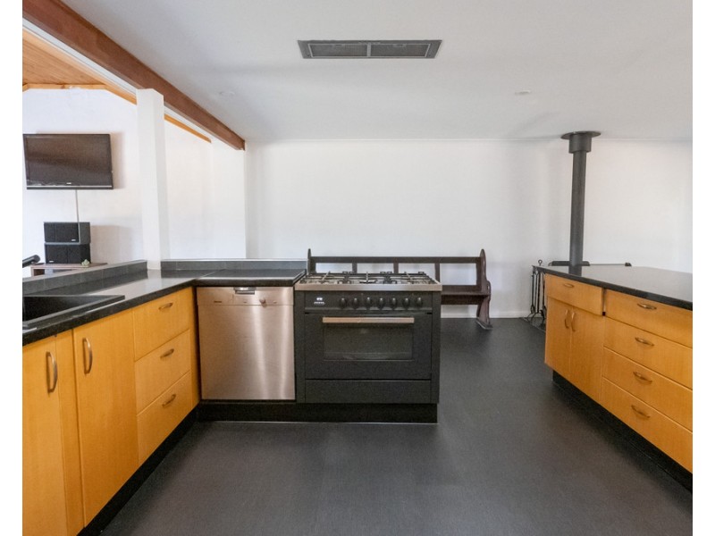 6 EDWARDS Road, Stirling Estate WA 6271