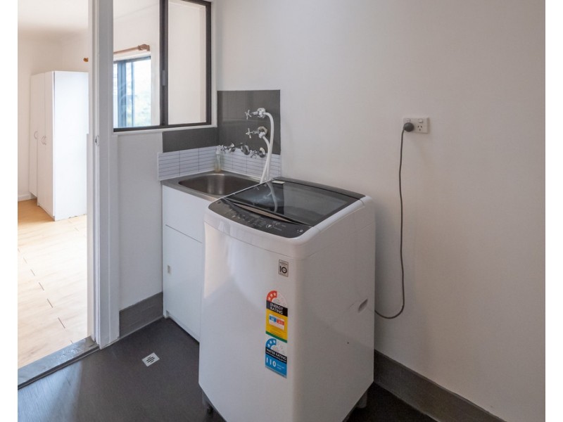 6 EDWARDS Road, Stirling Estate WA 6271