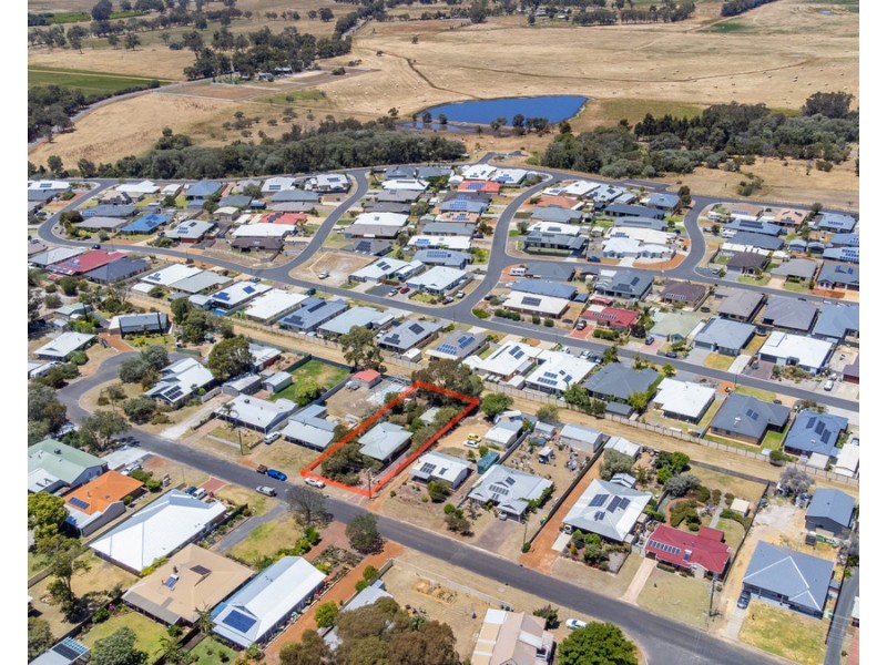 40 Brockman Street, Capel WA 6271