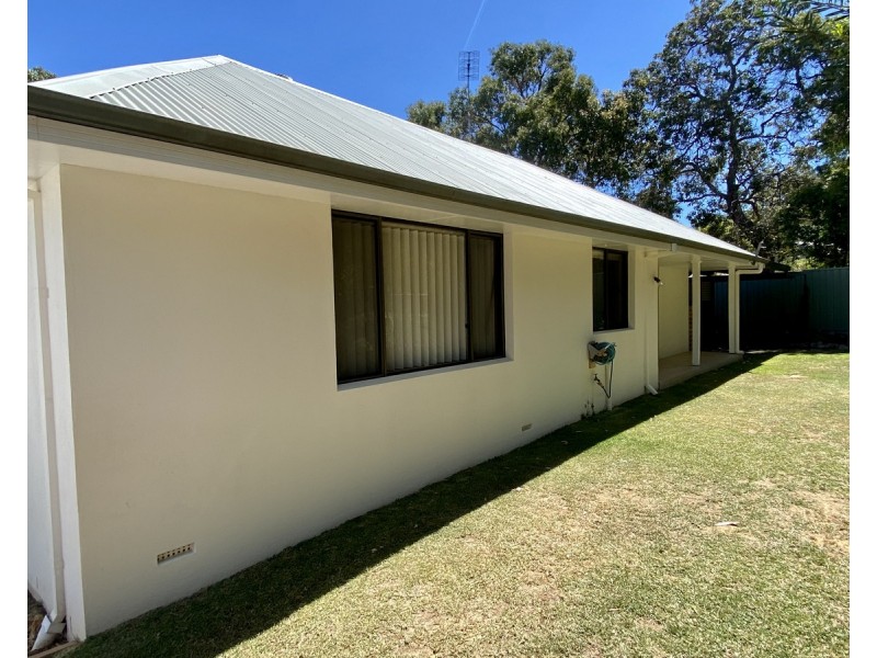 28 CHAPMAN Street, Dunsborough WA 6281