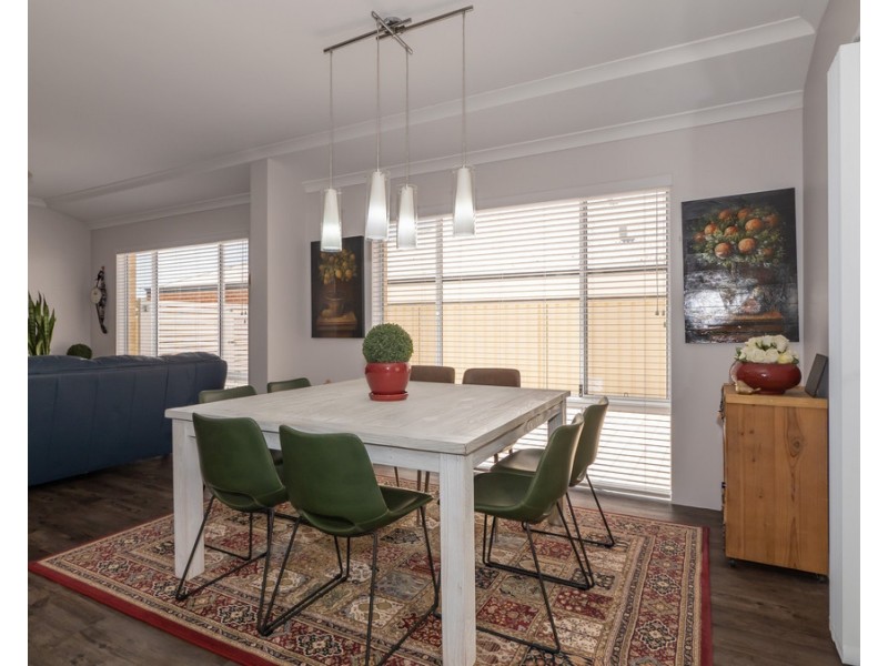 12 Bourke Way, Broadwater WA 6280