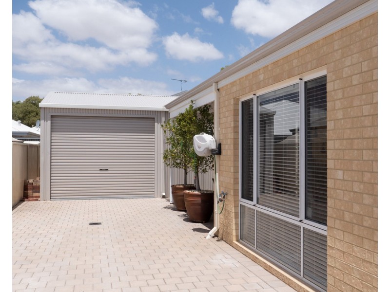 12 Bourke Way, Broadwater WA 6280