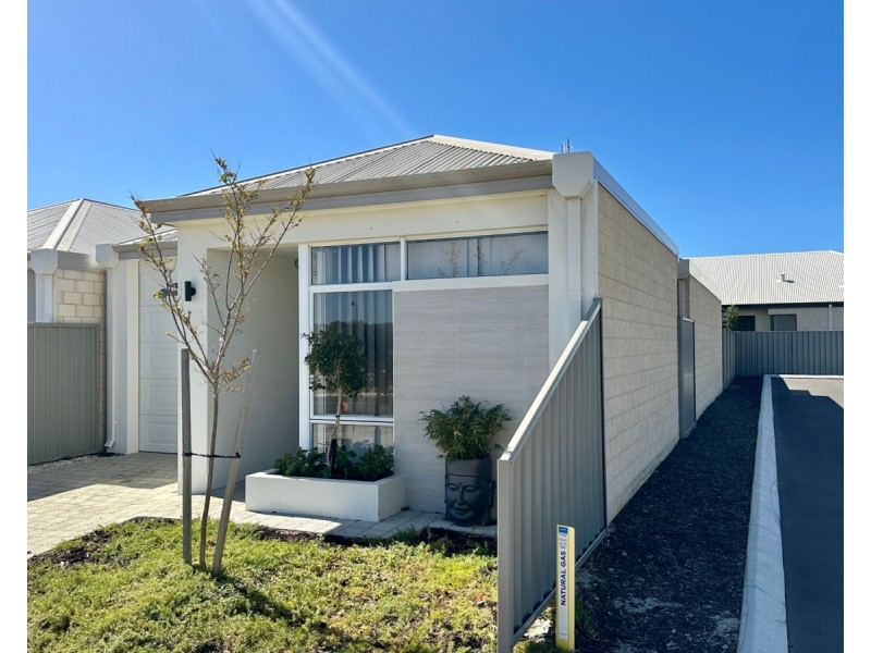 ? 52 Yebble Drive, Kealy WA 6280