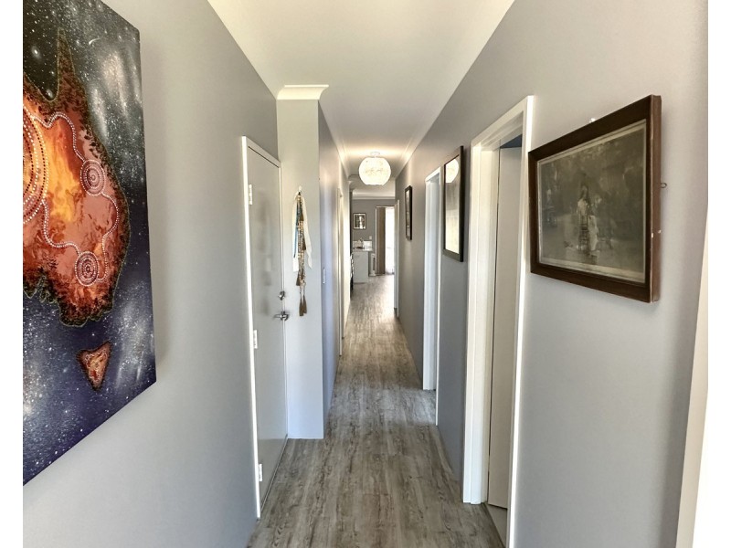 ? 52 Yebble Drive, Kealy WA 6280