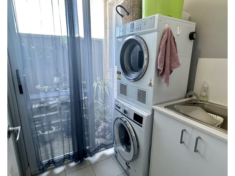 ? 52 Yebble Drive, Kealy WA 6280