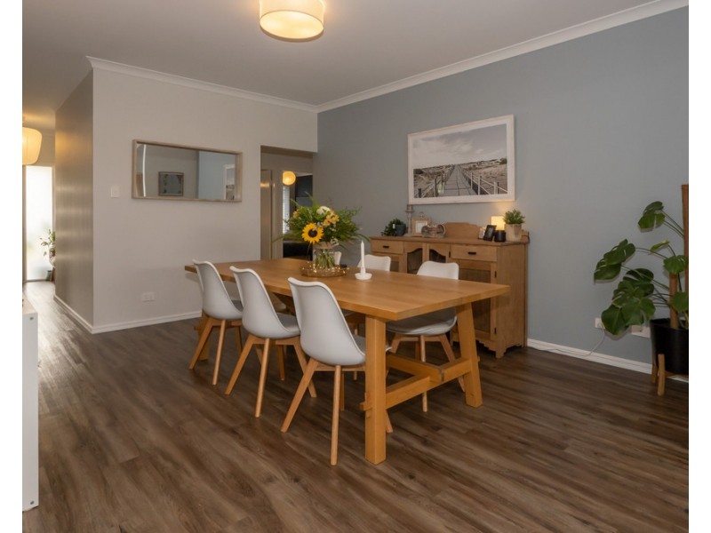 10 Tweed Street, Yalyalup WA 6280