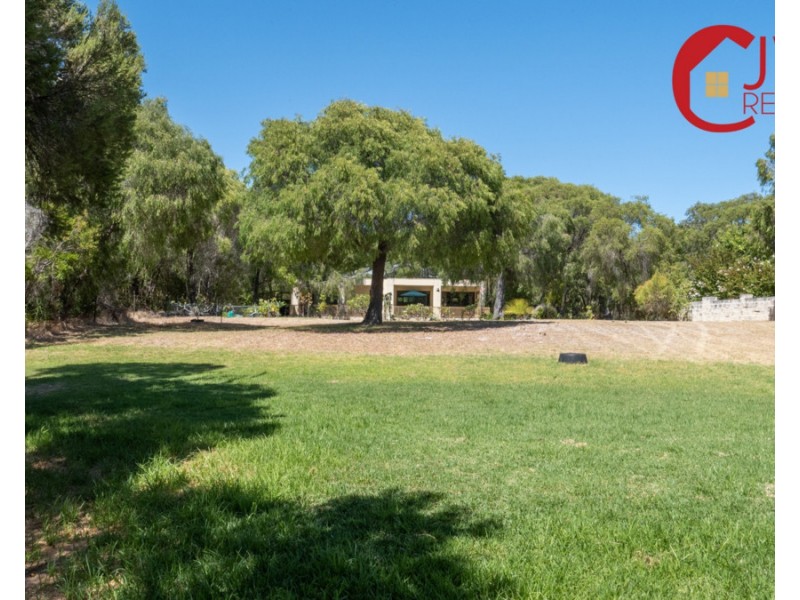11 Vernon Track, Marybrook WA 6280
