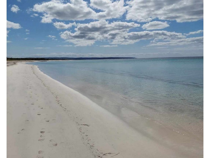 11 Vernon Track, Marybrook WA 6280