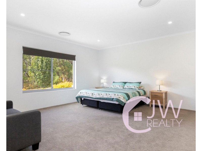 18 SAINSBURY Loop, Yallingup WA 6282