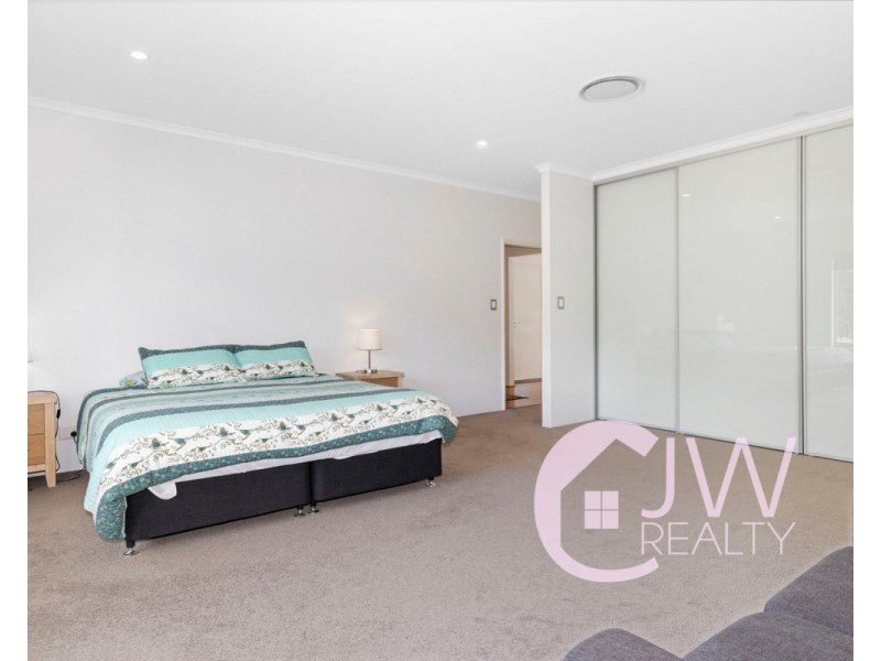 18 SAINSBURY Loop, Yallingup WA 6282