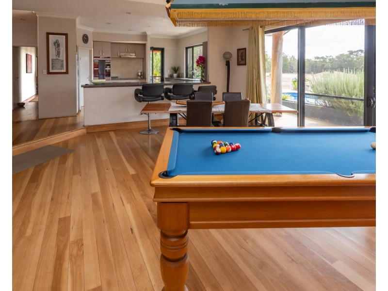 156 Chapman Hill East Road, Chapman Hill WA 6280